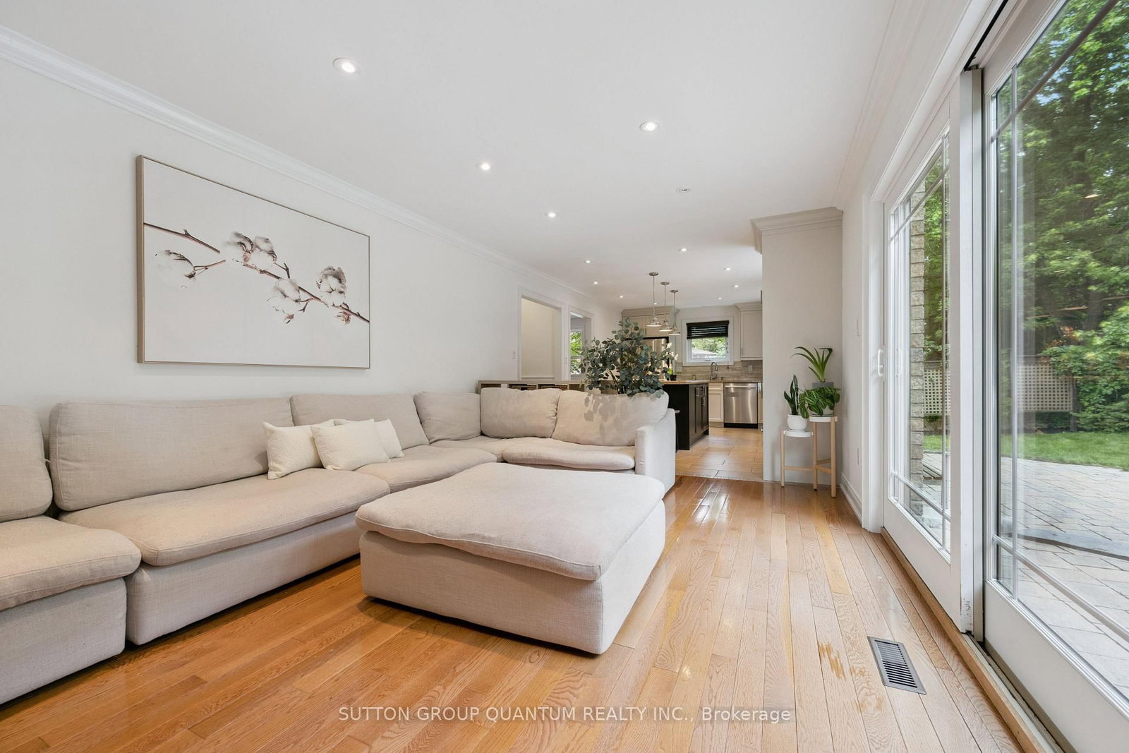 3092 Shannon Crescent • Oakville, ON photo 10