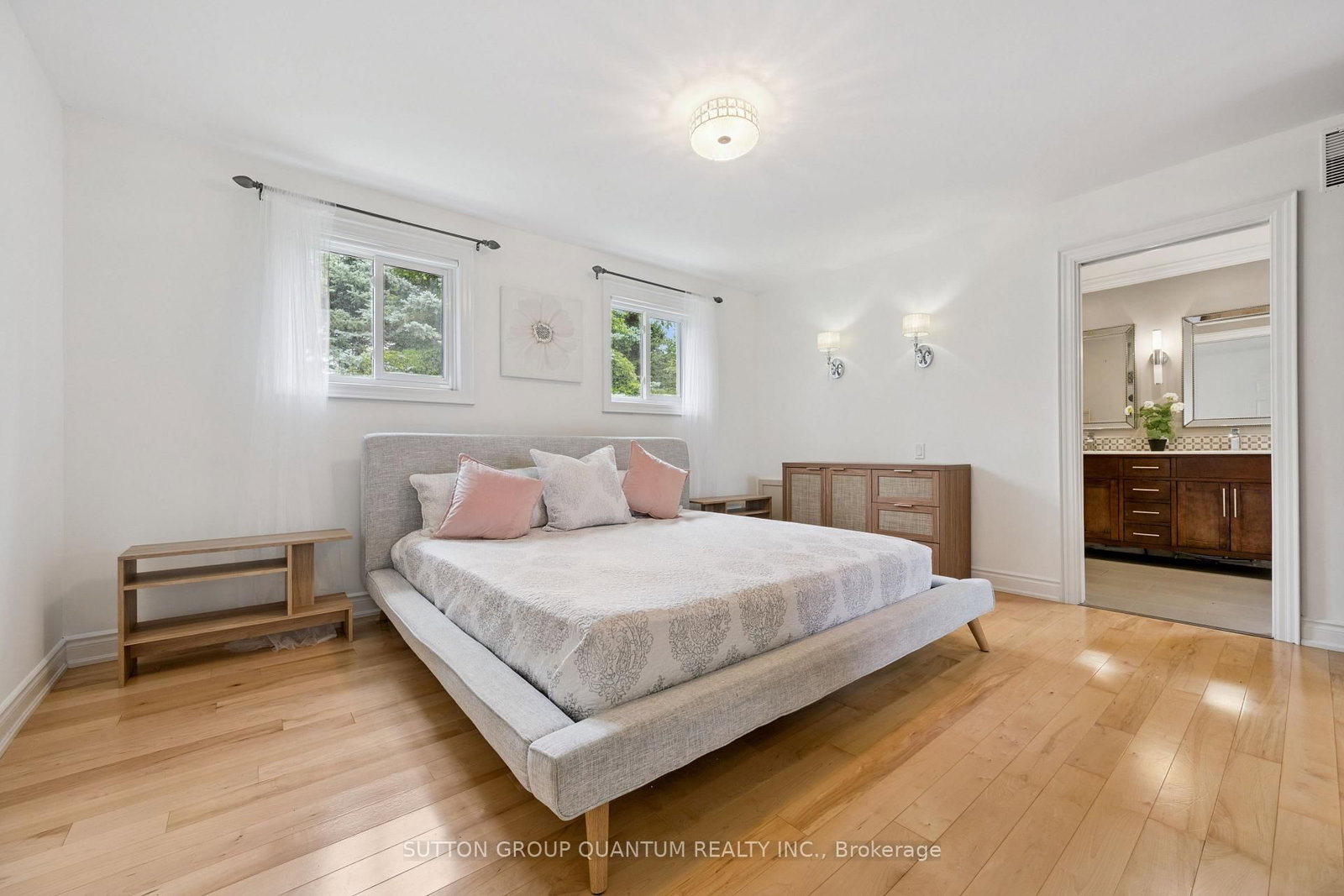3092 Shannon Crescent • Oakville, ON photo 18
