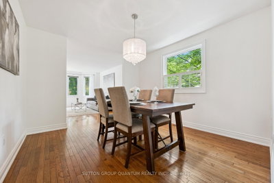3092 Shannon Crescent • Oakville, ON photo 8