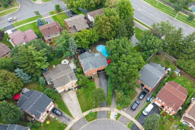 2760 Cathian Court • Mississauga, ON photo 3