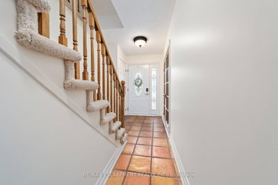 2760 Cathian Court • Mississauga, ON photo 7