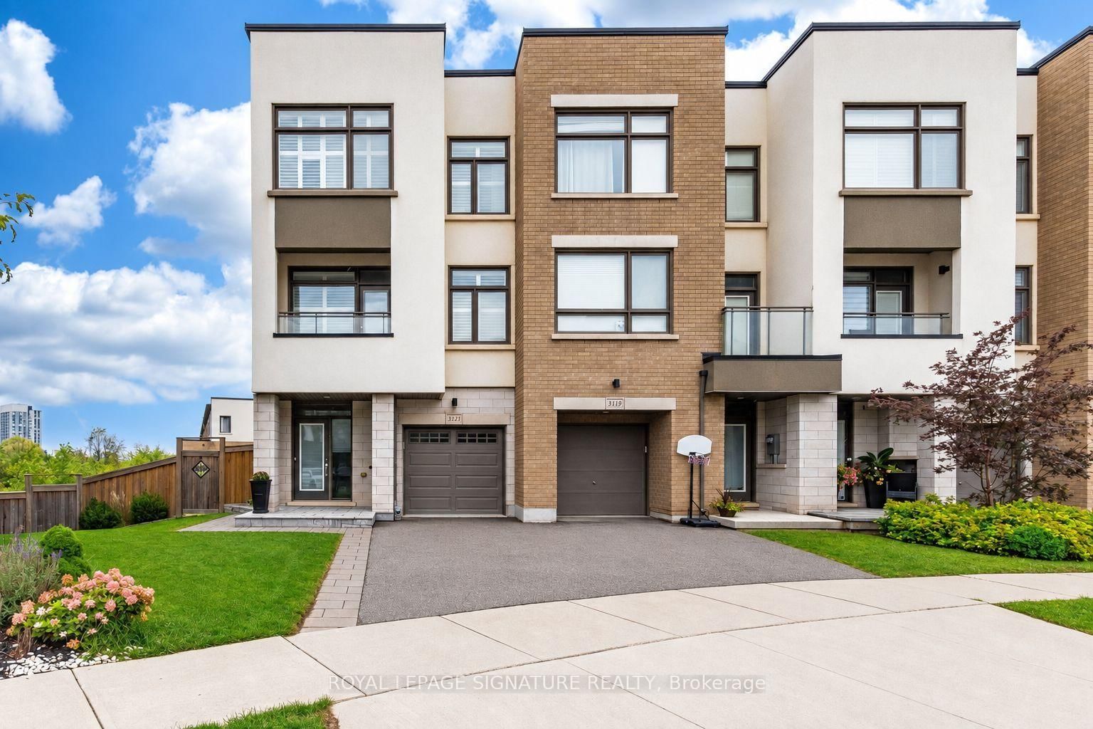 3121 Mintwood Circle • Oakville, ON photo 1