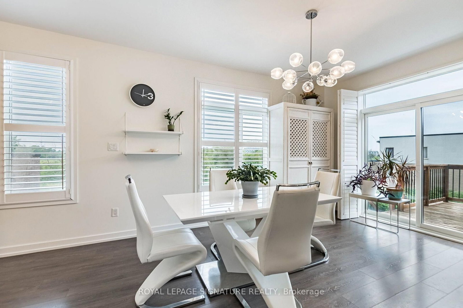 3121 Mintwood Circle • Oakville, ON photo 11