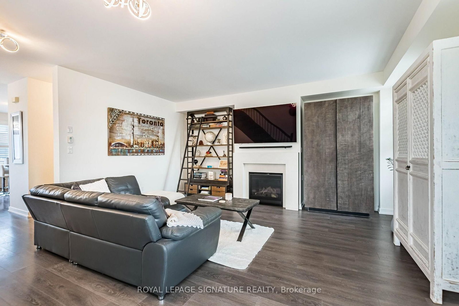 3121 Mintwood Circle • Oakville, ON photo 19