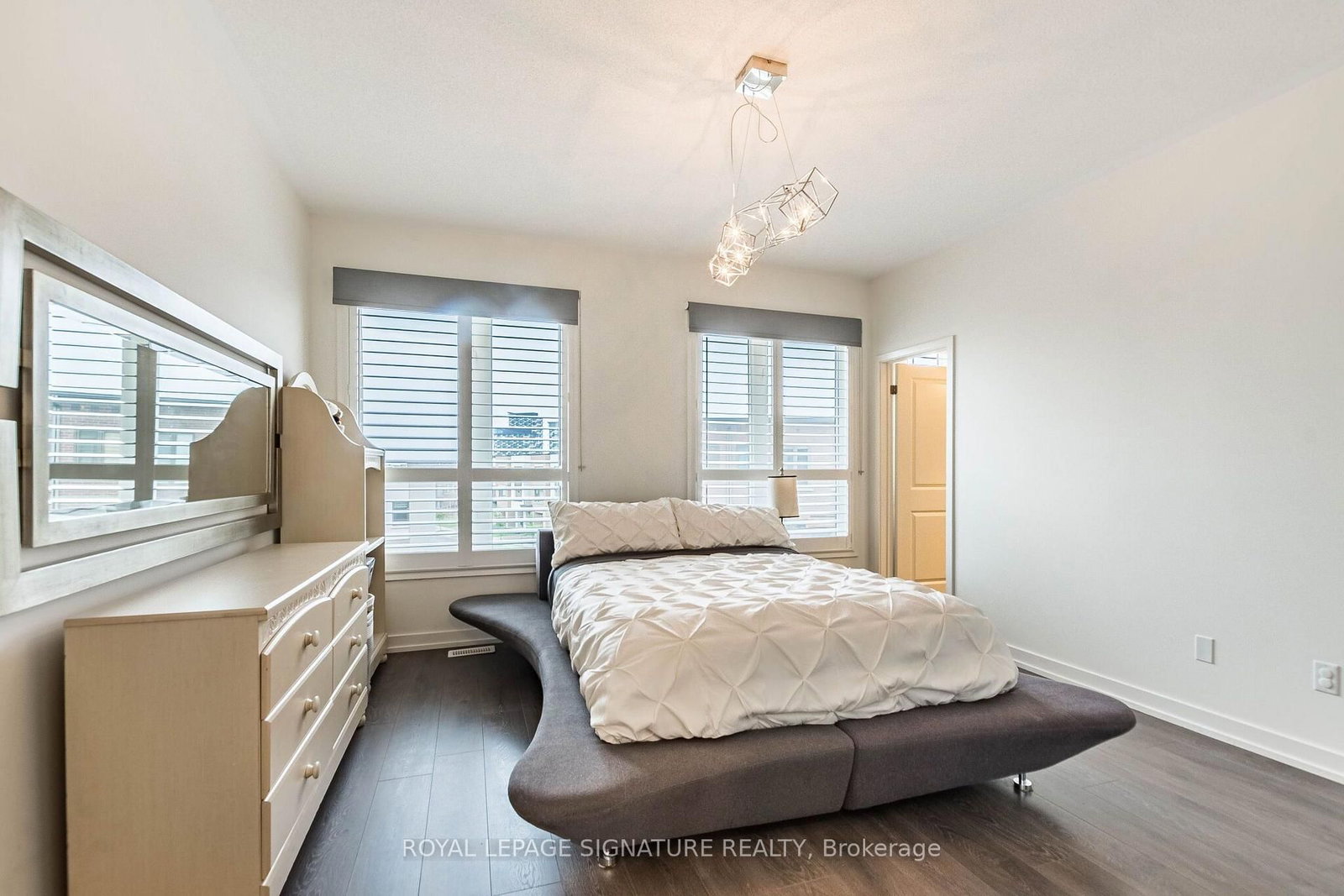 3121 Mintwood Circle • Oakville, ON photo 22