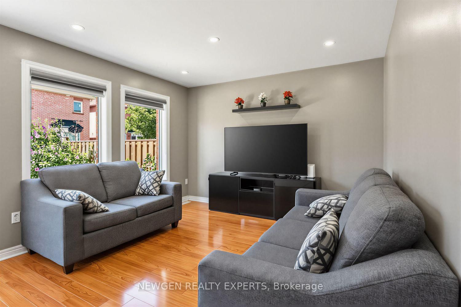 10 Checkerberry Crescent • Brampton, ON photo 13