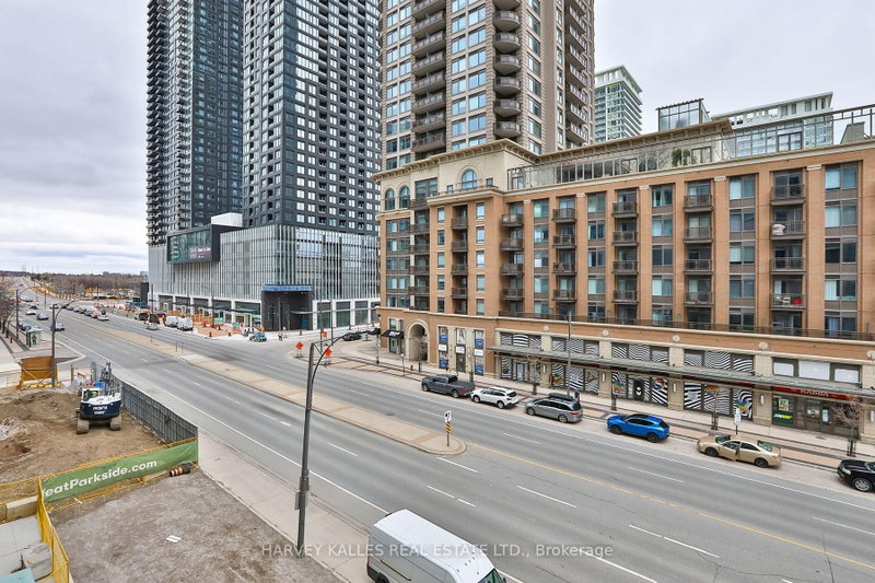 306 - 430 Square One Drive