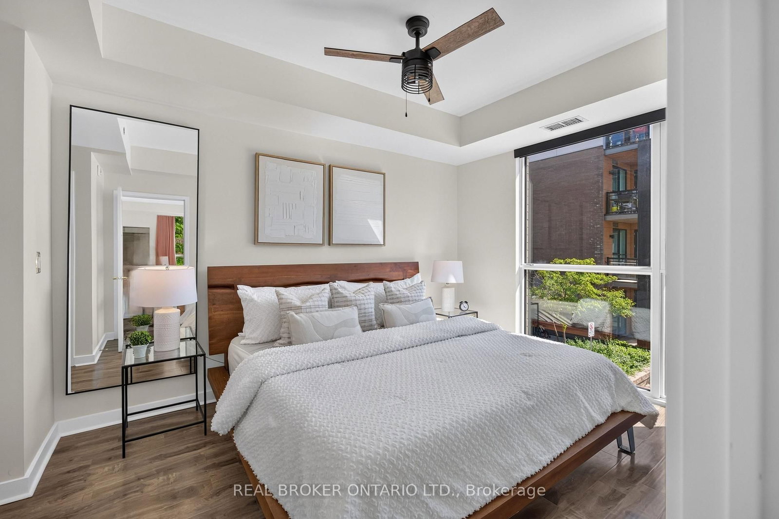 168 Sabina Drive • #14 • Oakville, ON photo 9