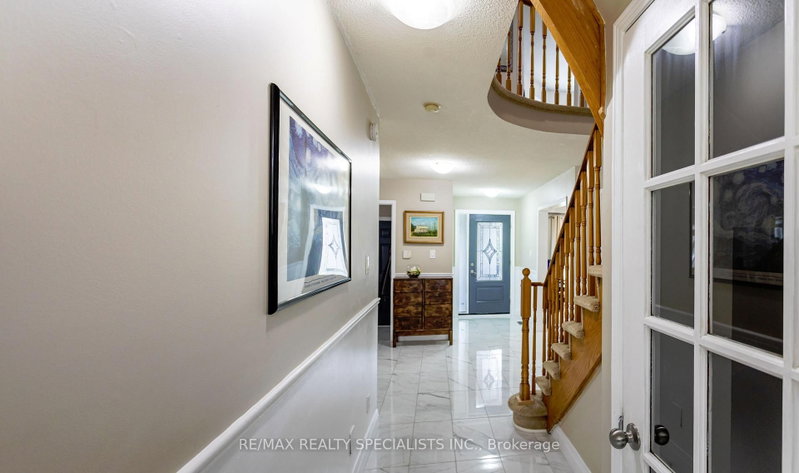 6343 Alderwood Mississauga,ON L5N 6X1 — Photo 14
