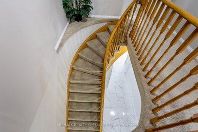 6343 Alderwood Mississauga,ON L5N 6X1 — Photo 19