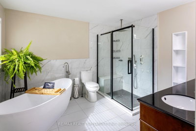 6343 Alderwood Mississauga,ON L5N 6X1 — Photo 22