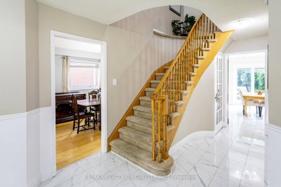 6343 Alderwood Trail • Mississauga, ON photo 5