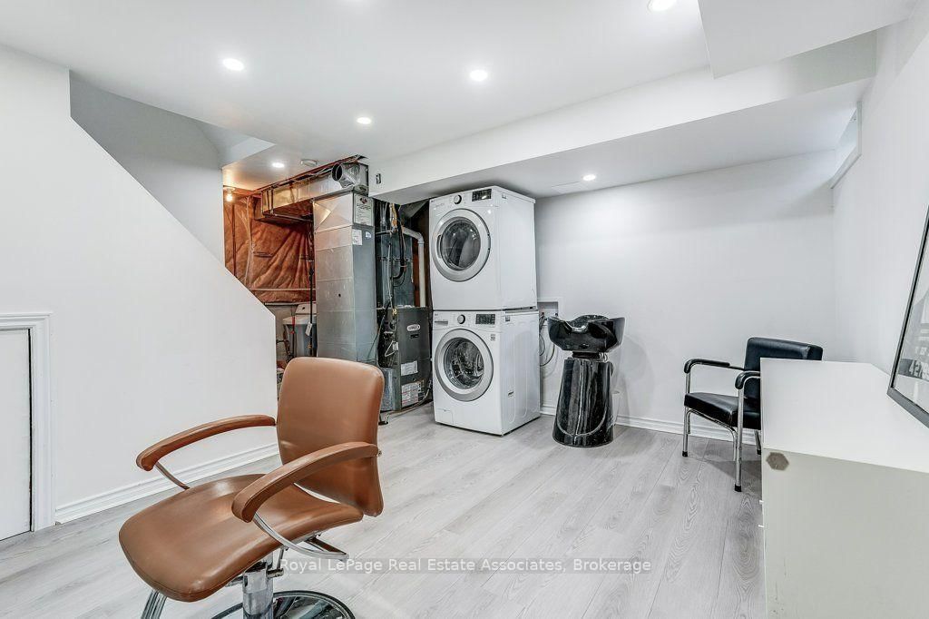 7222 Deanlee Court • Mississauga, ON photo 35