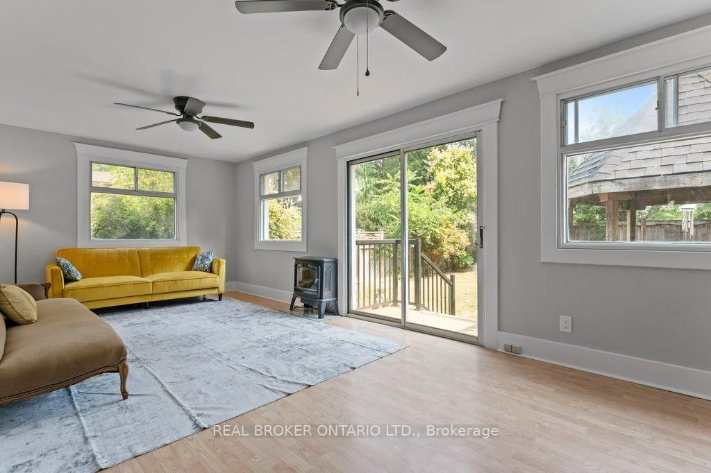 39 Court Street N • Milton, ON photo 12