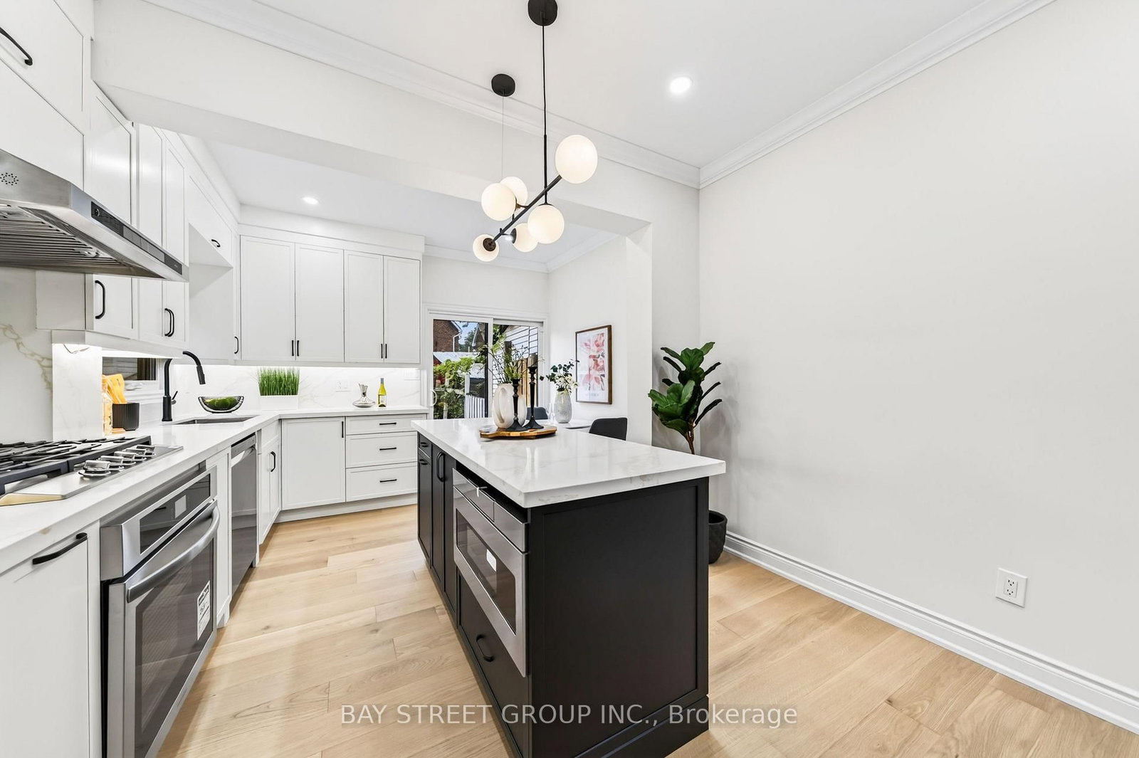49 Emerson Avenue • Toronto, ON photo 13