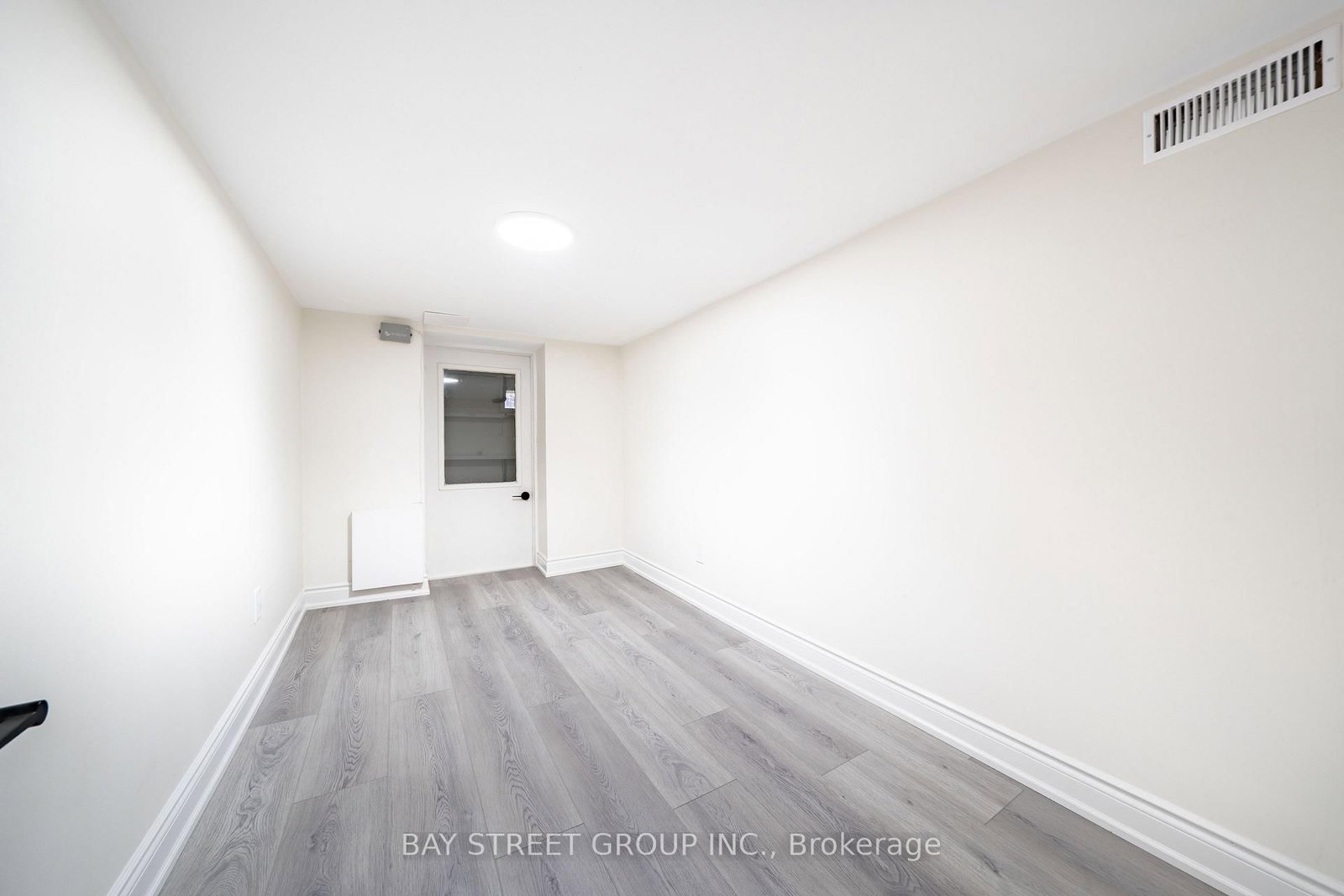 49 Emerson Avenue • Toronto, ON photo 37