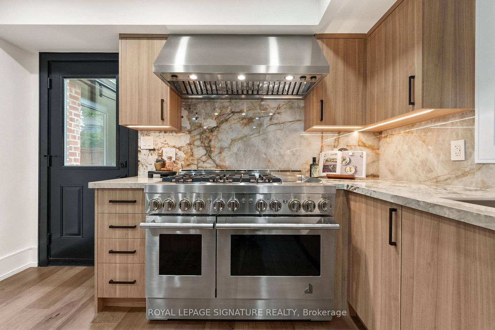 29 Blaketon Road • Toronto, ON photo 15