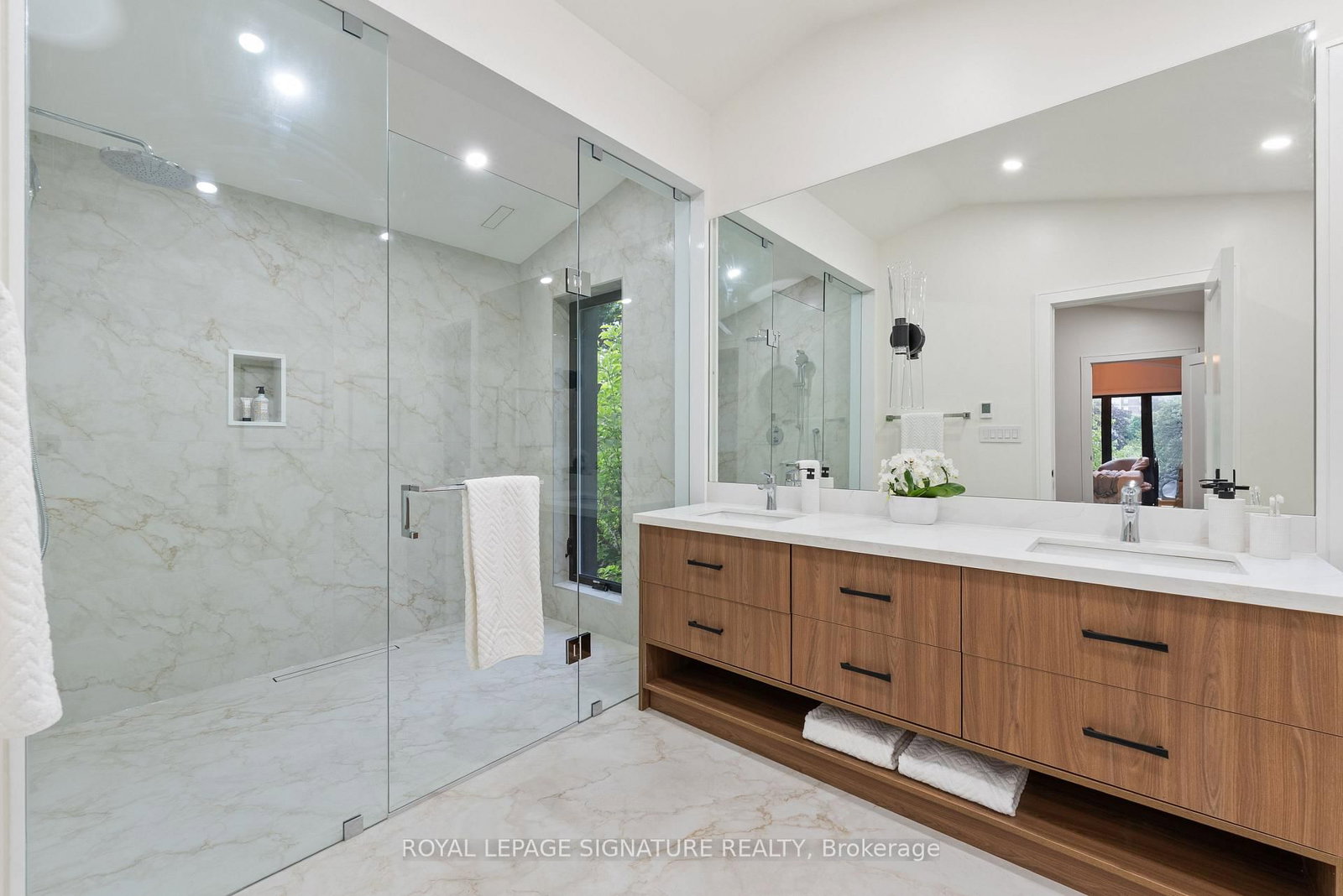29 Blaketon Road • Toronto, ON photo 25