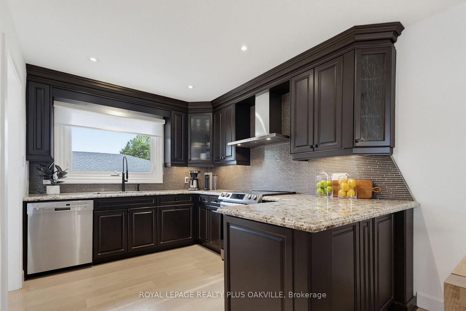 336 Tuck Drive • Burlington, ON photo 11