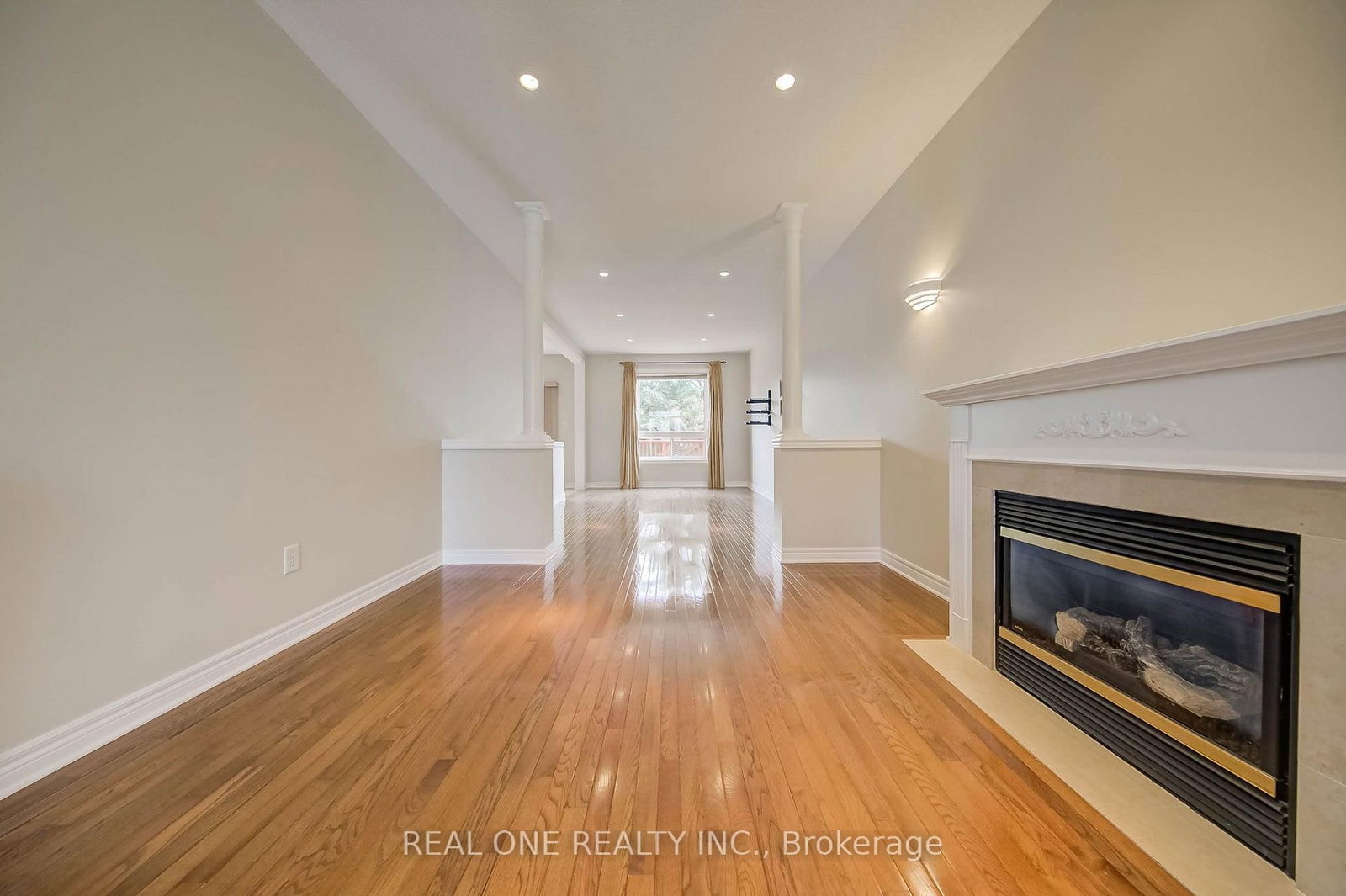 1418 Gulledge Trail • Oakville, ON photo 11