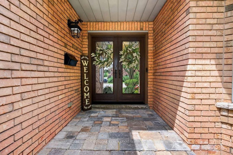 3334 Trelawny Circle