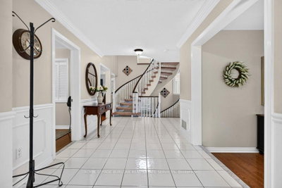 3334 Trelawny Circle • Mississauga, ON photo 3