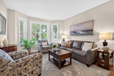 3334 Trelawny Circle • Mississauga, ON photo 6