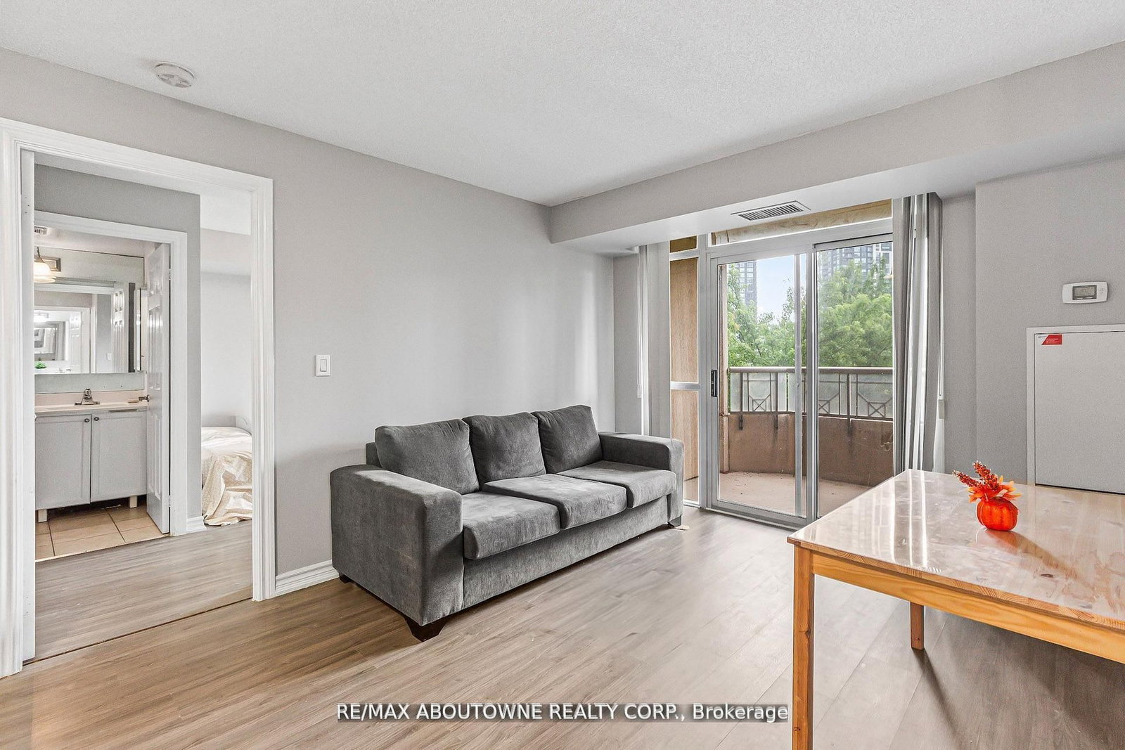 310 Burnhamthorpe Road W • #401 • Mississauga, ON photo 12