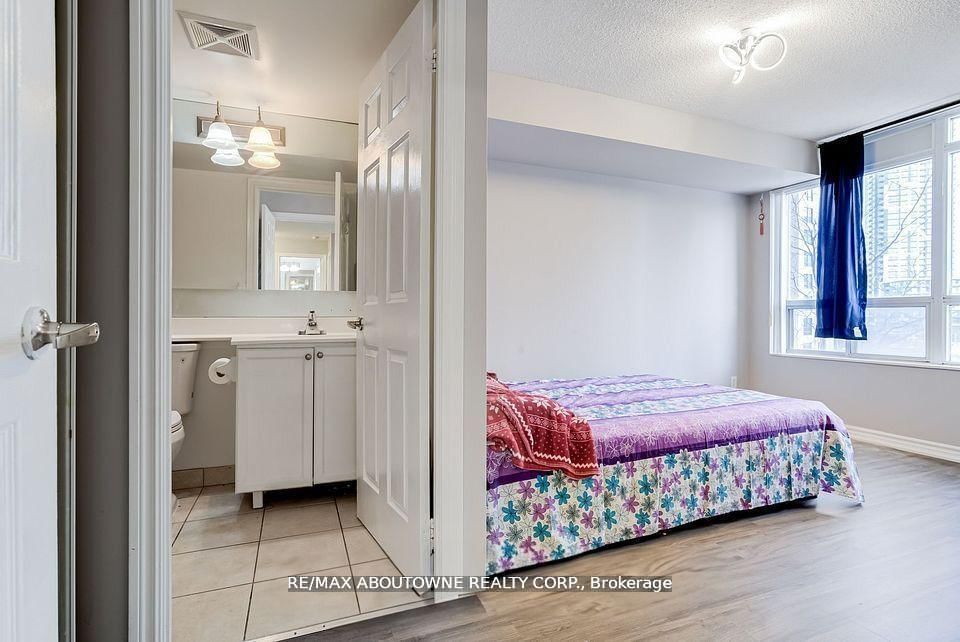 310 Burnhamthorpe Road W • #401 • Mississauga, ON photo 19