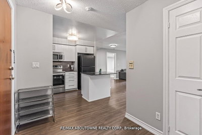 310 Burnhamthorpe Road W • #401 • Mississauga, ON photo 9