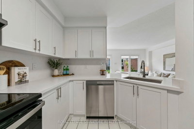 5255 Palmetto Place • #71 • Mississauga, ON photo 3
