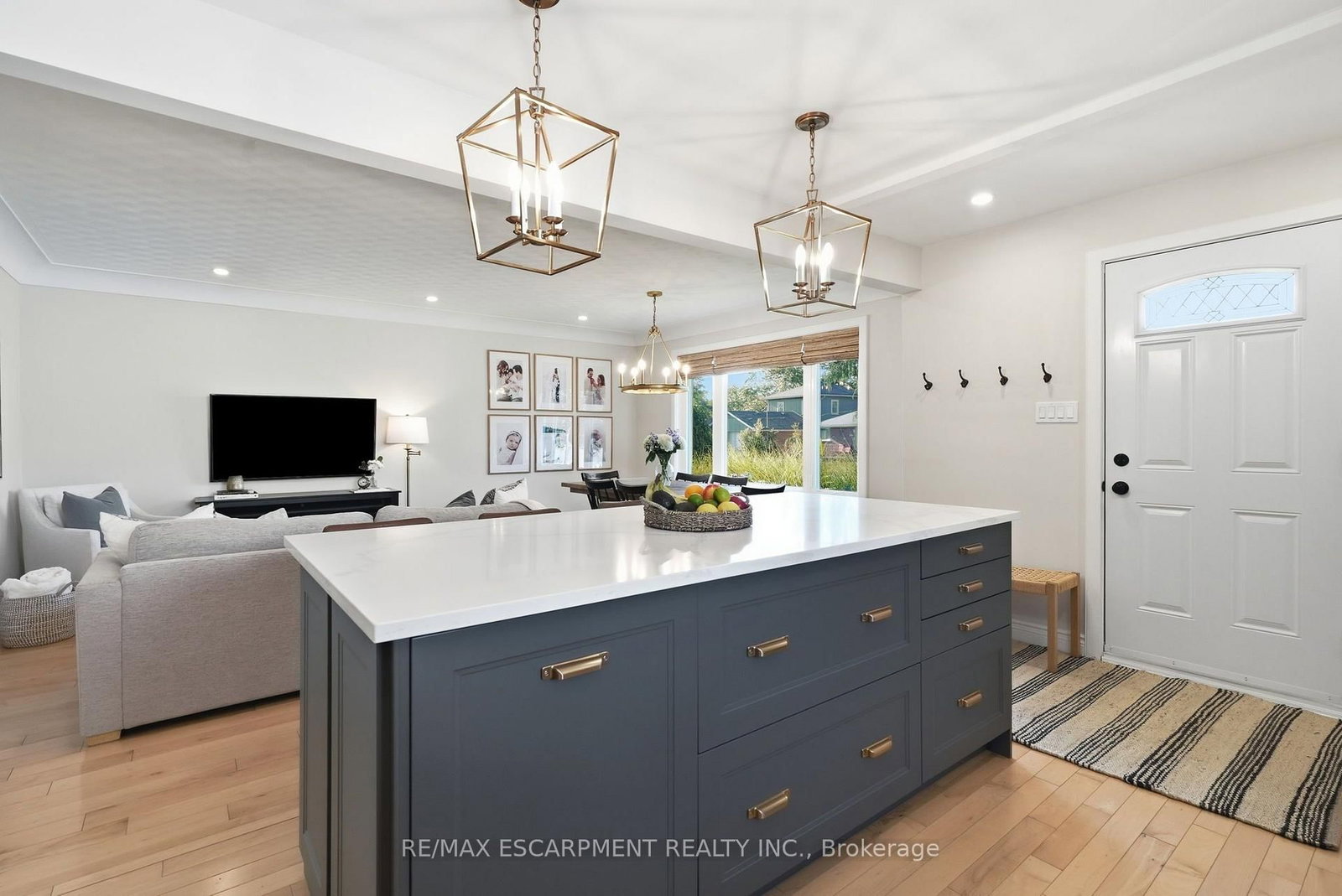 1453 Mountain Grove Avenue • Burlington, ON photo 12