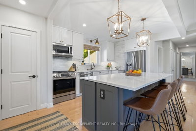 1453 Mountain Grove Avenue • Burlington, ON photo 7
