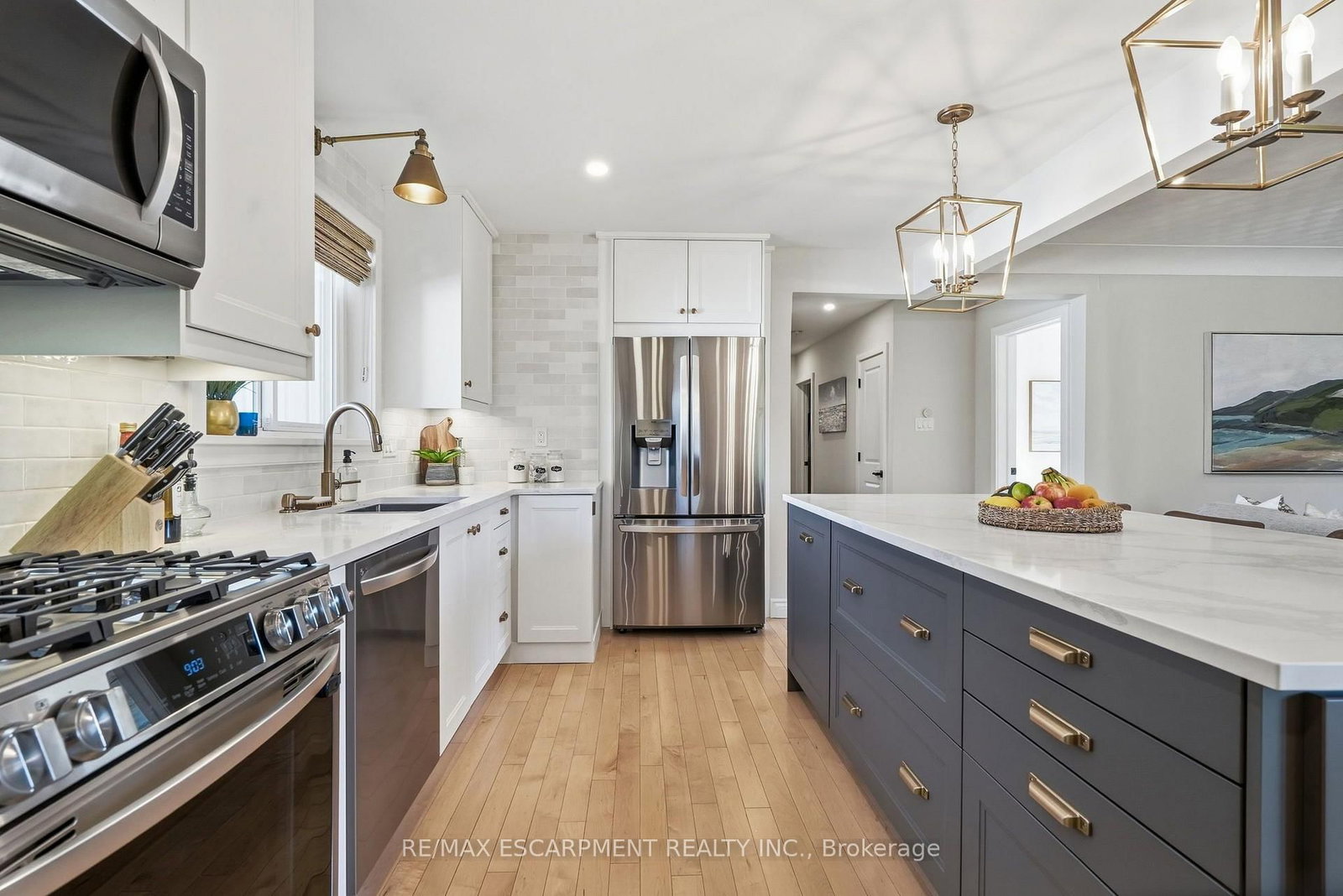 1453 Mountain Grove Avenue • Burlington, ON photo 9