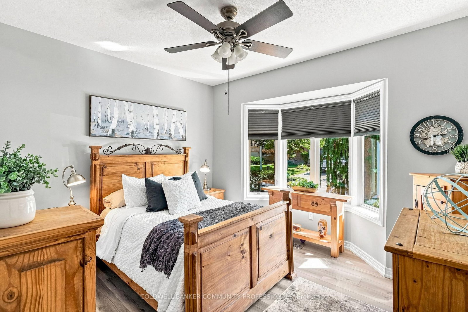 517 Genista Drive • Burlington, ON photo 26