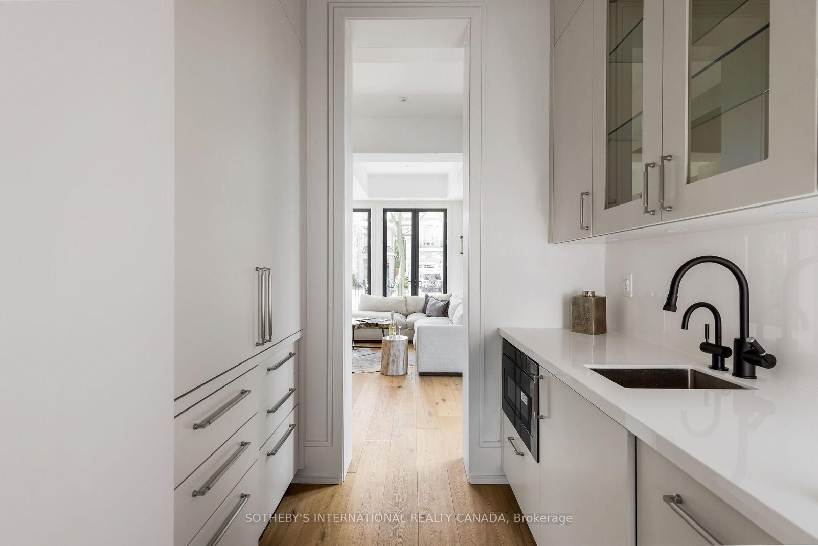 85 Kingsway Crescent • Toronto, ON photo 15