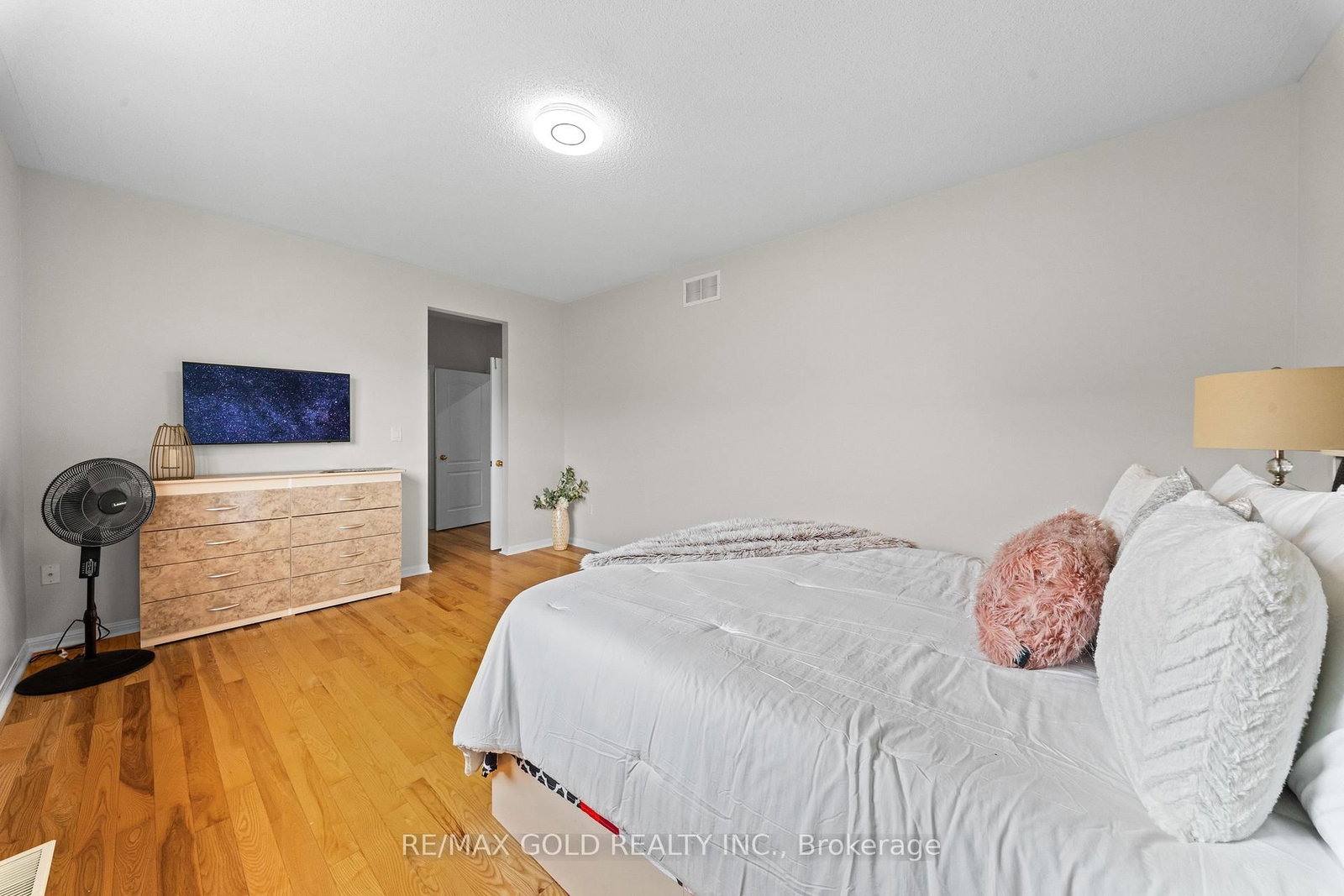 28 Bottomwood Street • Brampton, ON photo 27