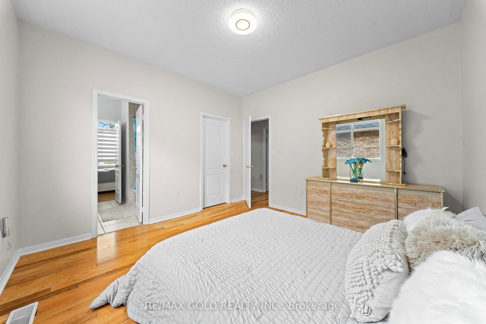 28 Bottomwood Street • Brampton, ON photo 31