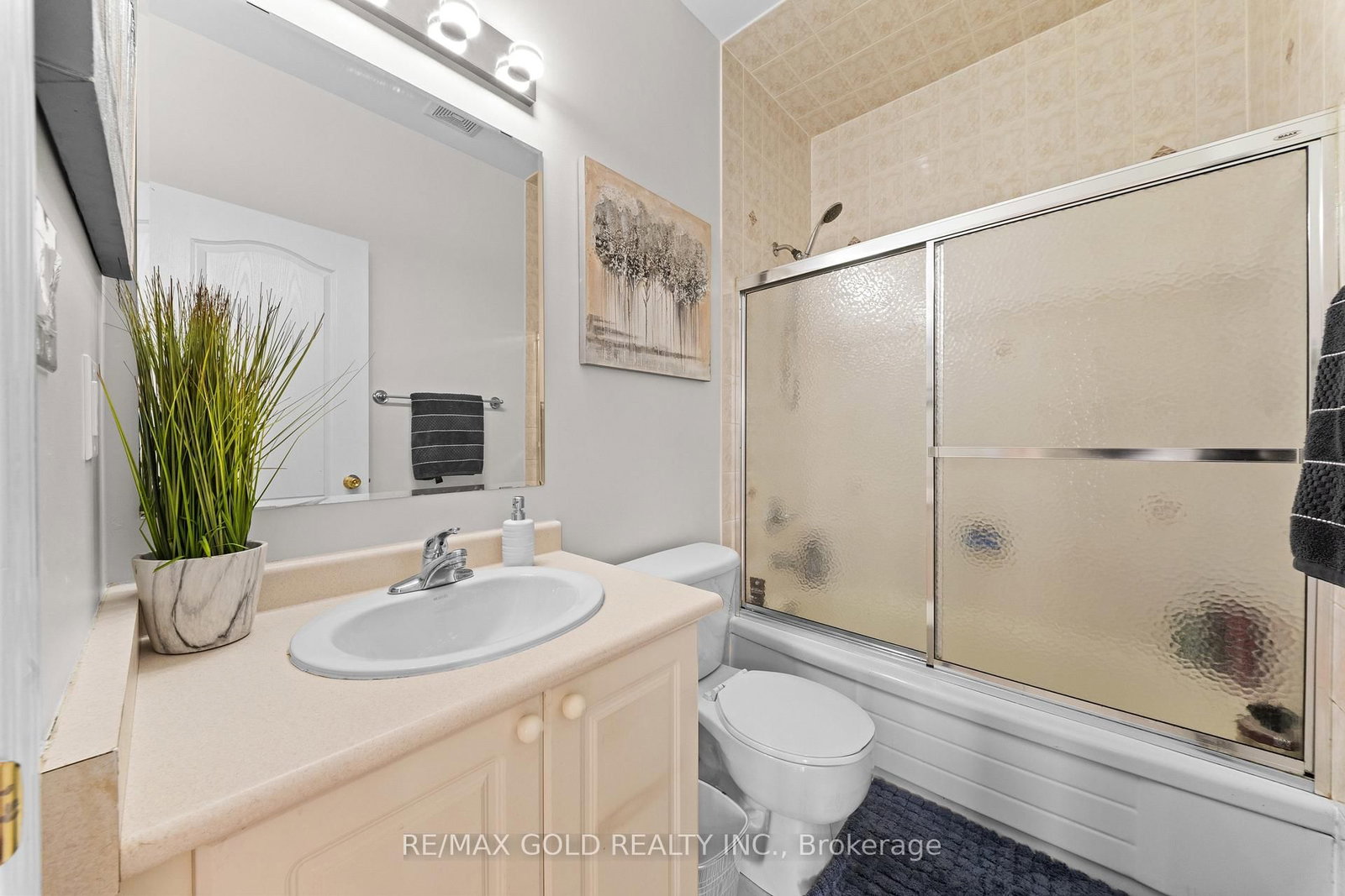 28 Bottomwood Street • Brampton, ON photo 38