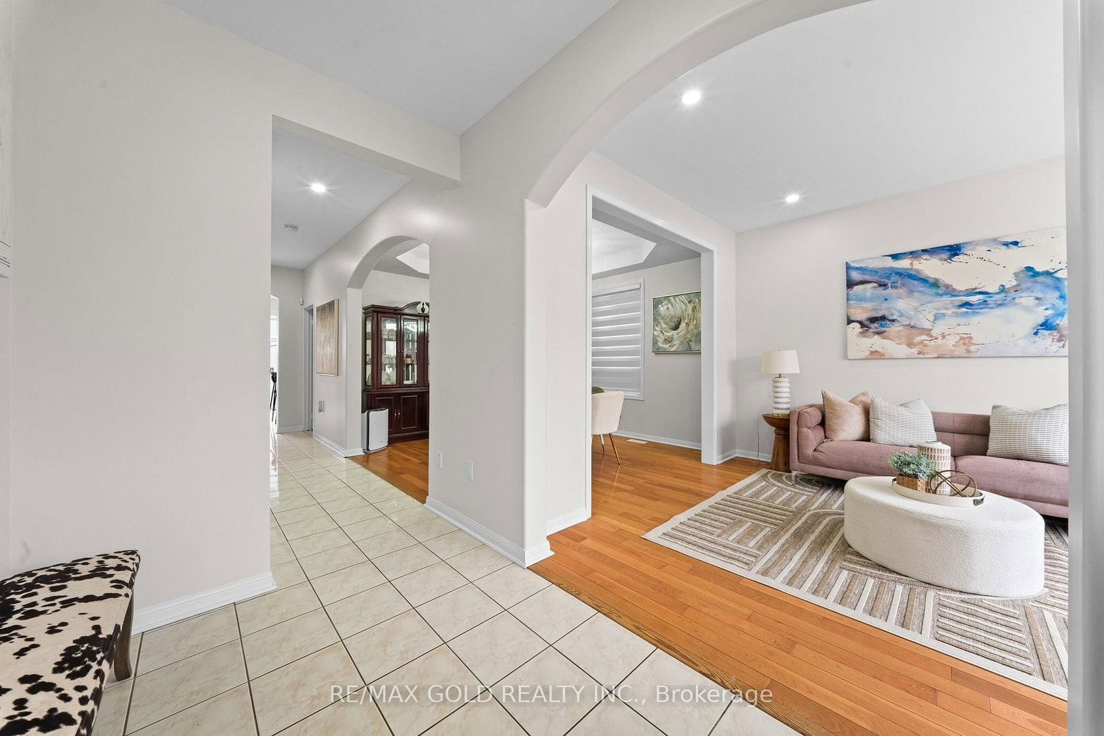 28 Bottomwood Street • Brampton, ON photo 6