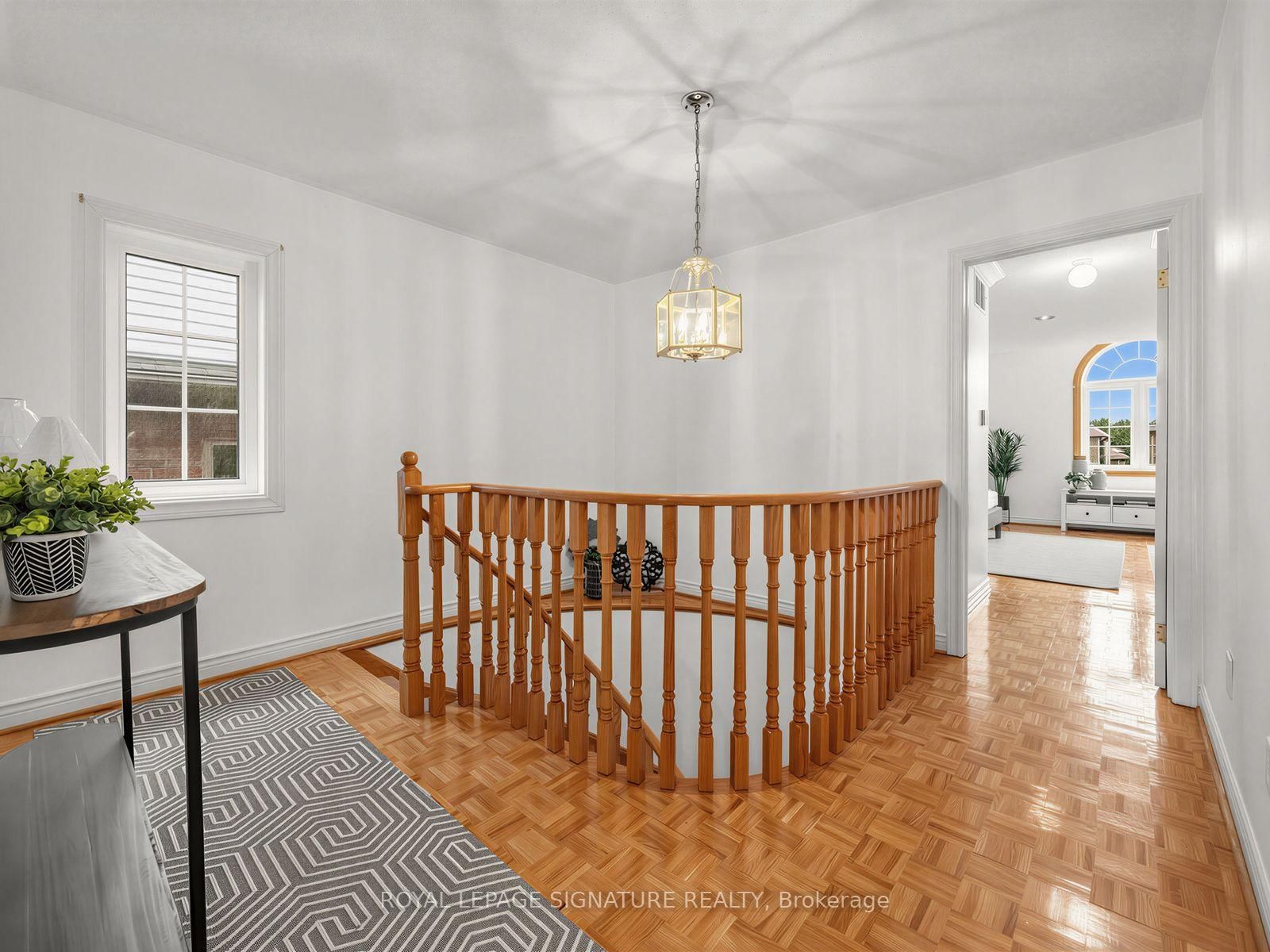 2865 Castlebridge Drive • Mississauga, ON photo 18