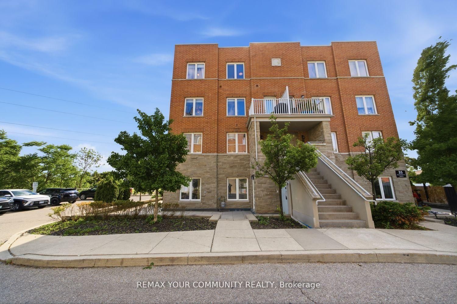35 Richgrove Drive • ##204 • Toronto, ON photo 1