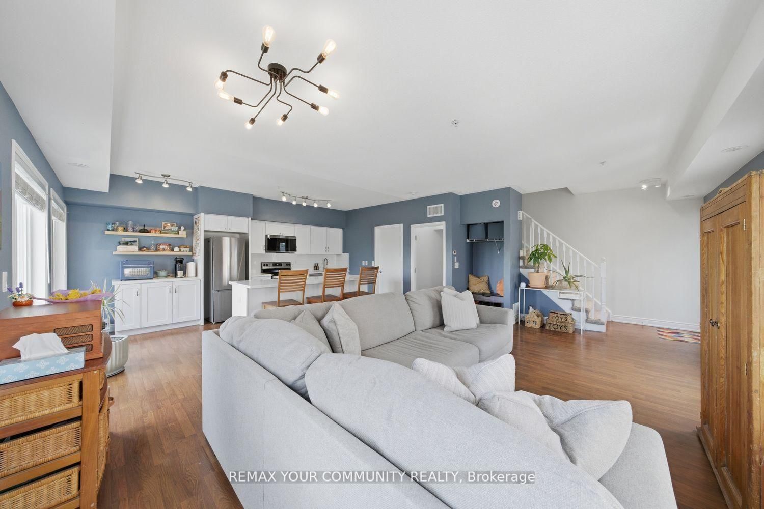 35 Richgrove Drive • ##204 • Toronto, ON photo 13