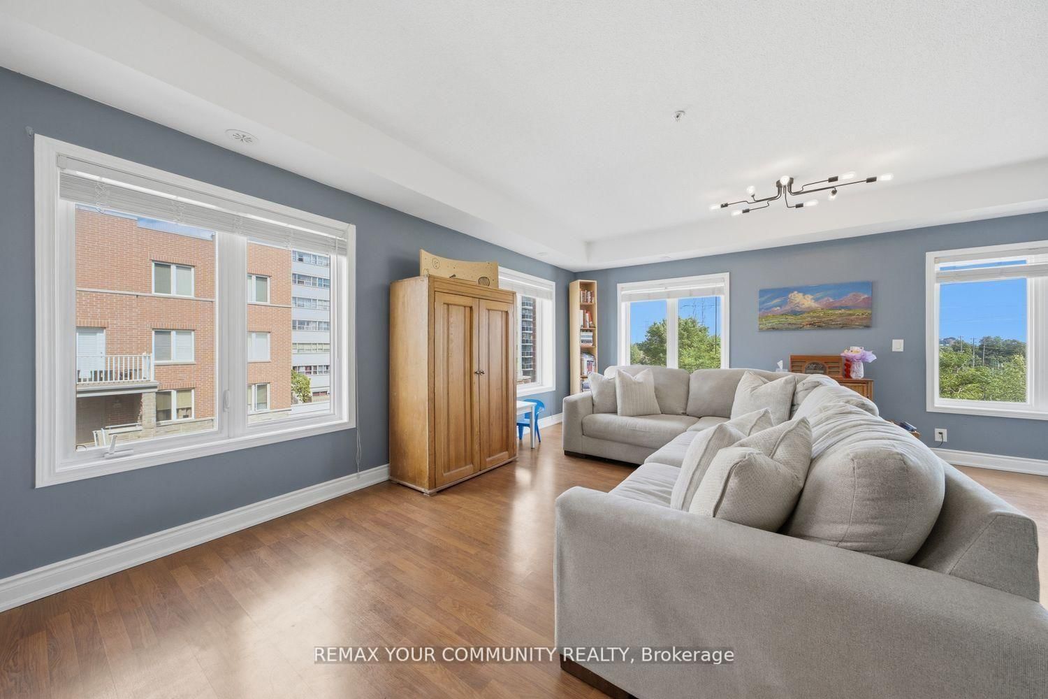 35 Richgrove Drive • ##204 • Toronto, ON photo 9