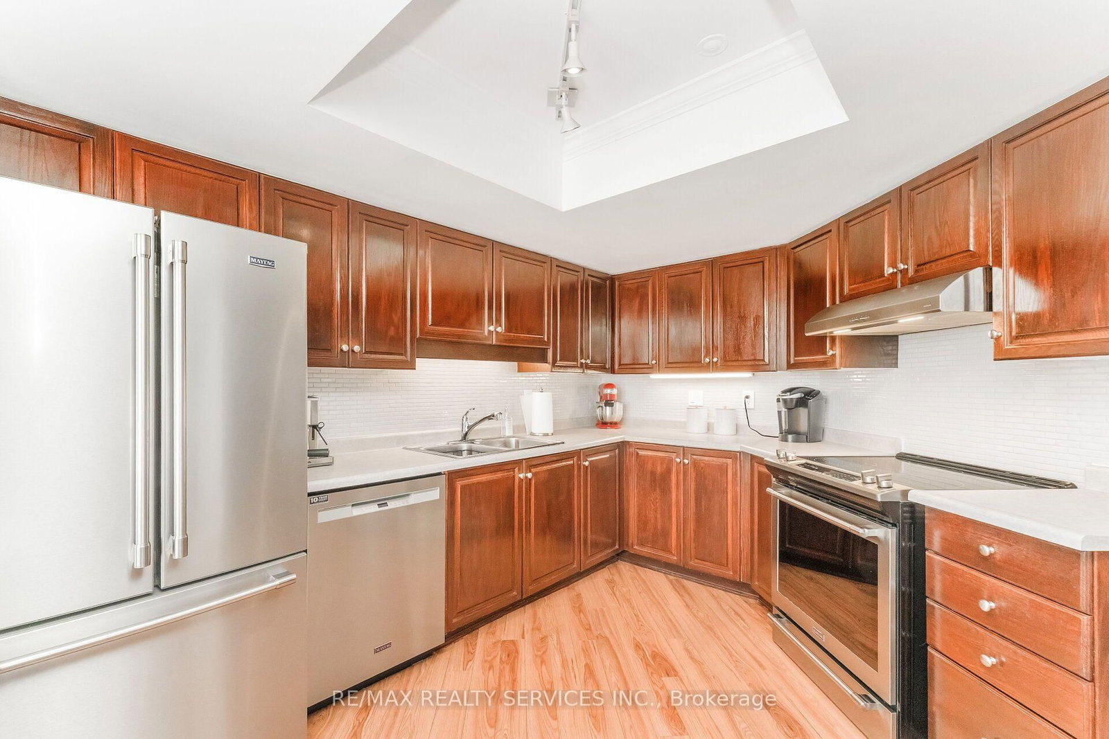 20 Cherrytree Drive • #1606 • Brampton, ON photo 18