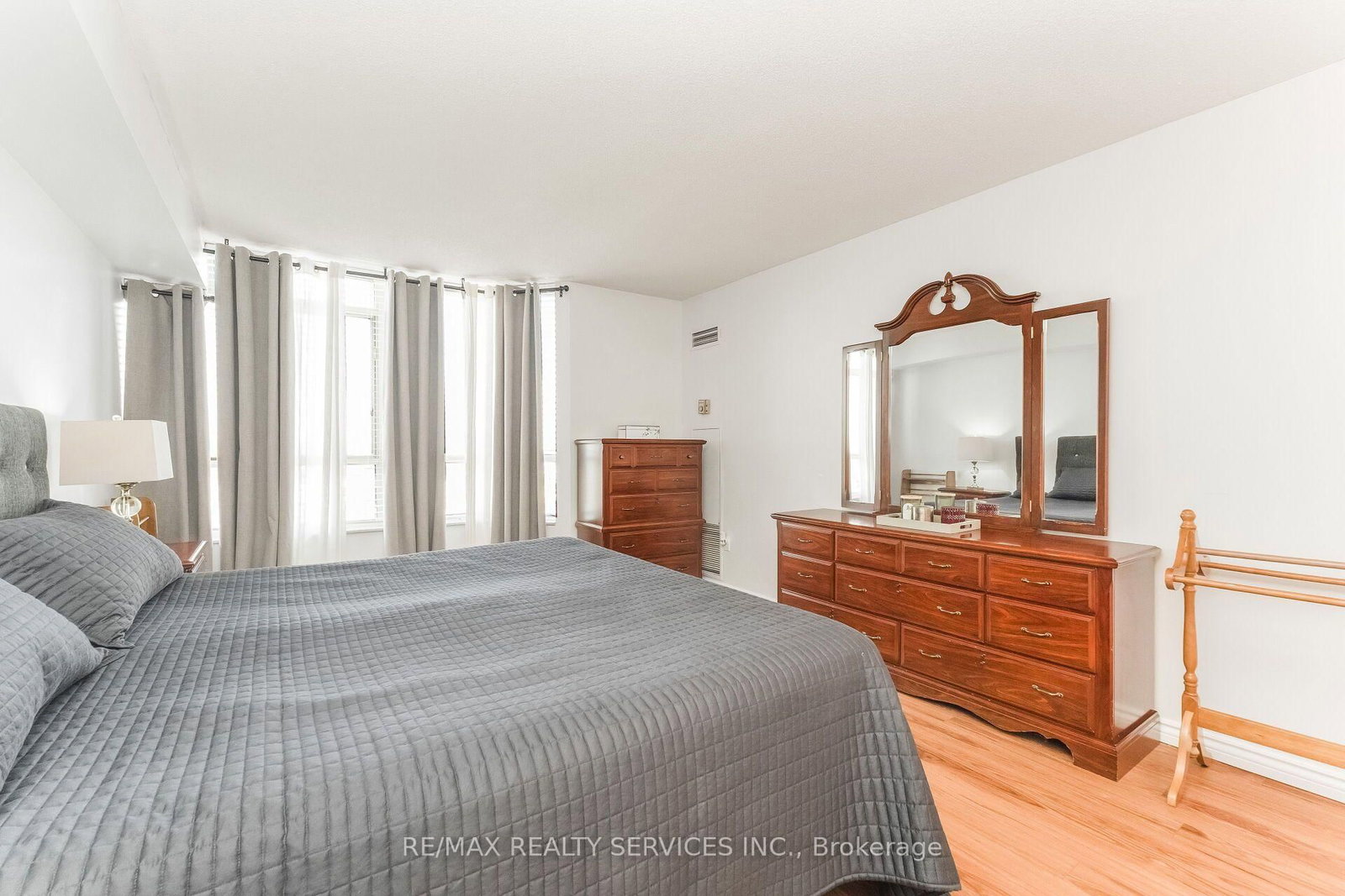 20 Cherrytree Drive • #1606 • Brampton, ON photo 29