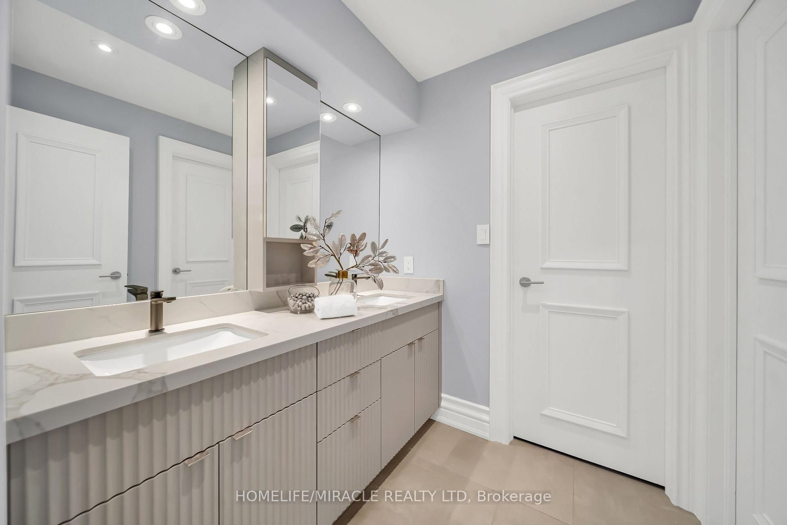 271 Oakhill Road • Mississauga, ON photo 27