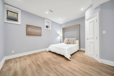 271 Oakhill Mississauga,ON L5G 2P8 — Photo 38