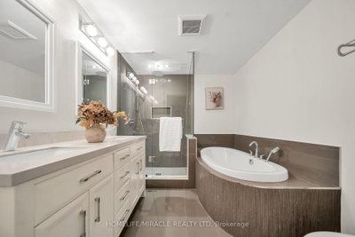 271 Oakhill Mississauga,ON L5G 2P8 — Photo 39