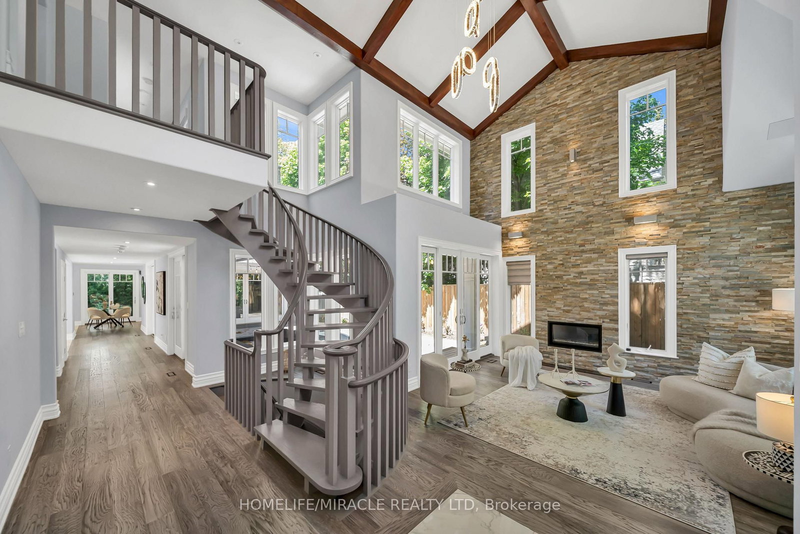 271 Oakhill Road • Mississauga, ON photo 9